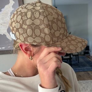 Coach Signature hat